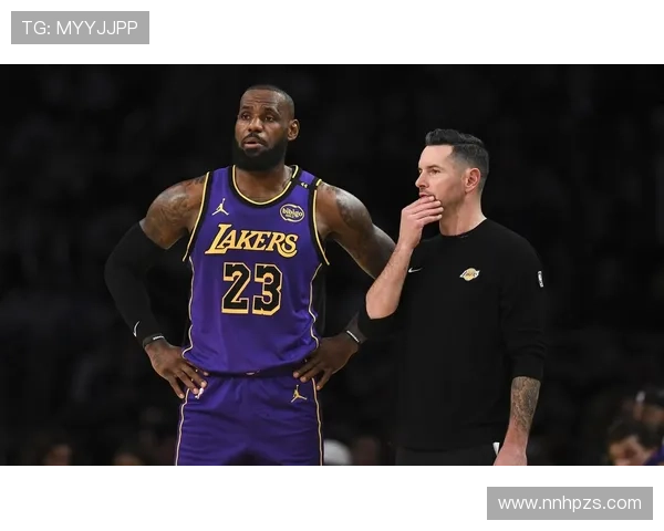 湖人险胜76人球员评分三满分