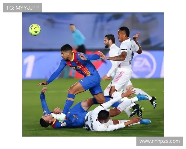 8张,皇马是本赛季西甲抗议裁判被黄牌警告最多的球队 8张,皇马是本赛季西甲抗议裁判被黄牌警告最多的球队